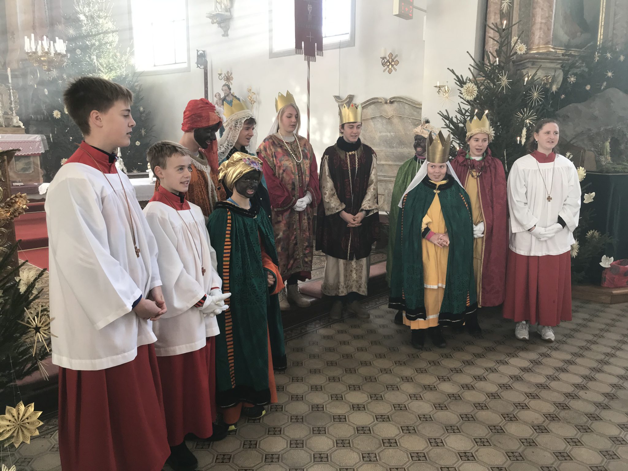 Hilfsbedürftige Kinder Am Bodensee Freuen Sich über Sternsinger-Spenden