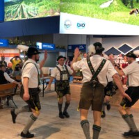 Ausflug Musikkapelle Sulzschneid und Trachtenverein D' Hohenwaldegger nach Berlin zur Grünen Woche mit Besichtigung des Bundestags