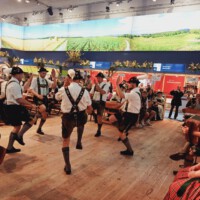 Ausflug Musikkapelle Sulzschneid und Trachtenverein D' Hohenwaldegger nach Berlin zur Grünen Woche mit Besichtigung des Bundestags