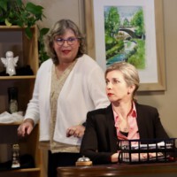 Anders als es der Titel "Mord ist Chefsache" vermuten lässt, ist es eine Komödie, aufgeführt von der Theatergruppe des Trachtenvereins Hohenwaldegger Sulzschneid (c) Andreas Filke Anders als es der Titel "Mord ist Chefsache" vermuten lässt, ist es eine Komödie, aufgeführt von der Theatergruppe des Trachtenvereins Hohenwaldegger Sulzschneid (c) Andreas Filke